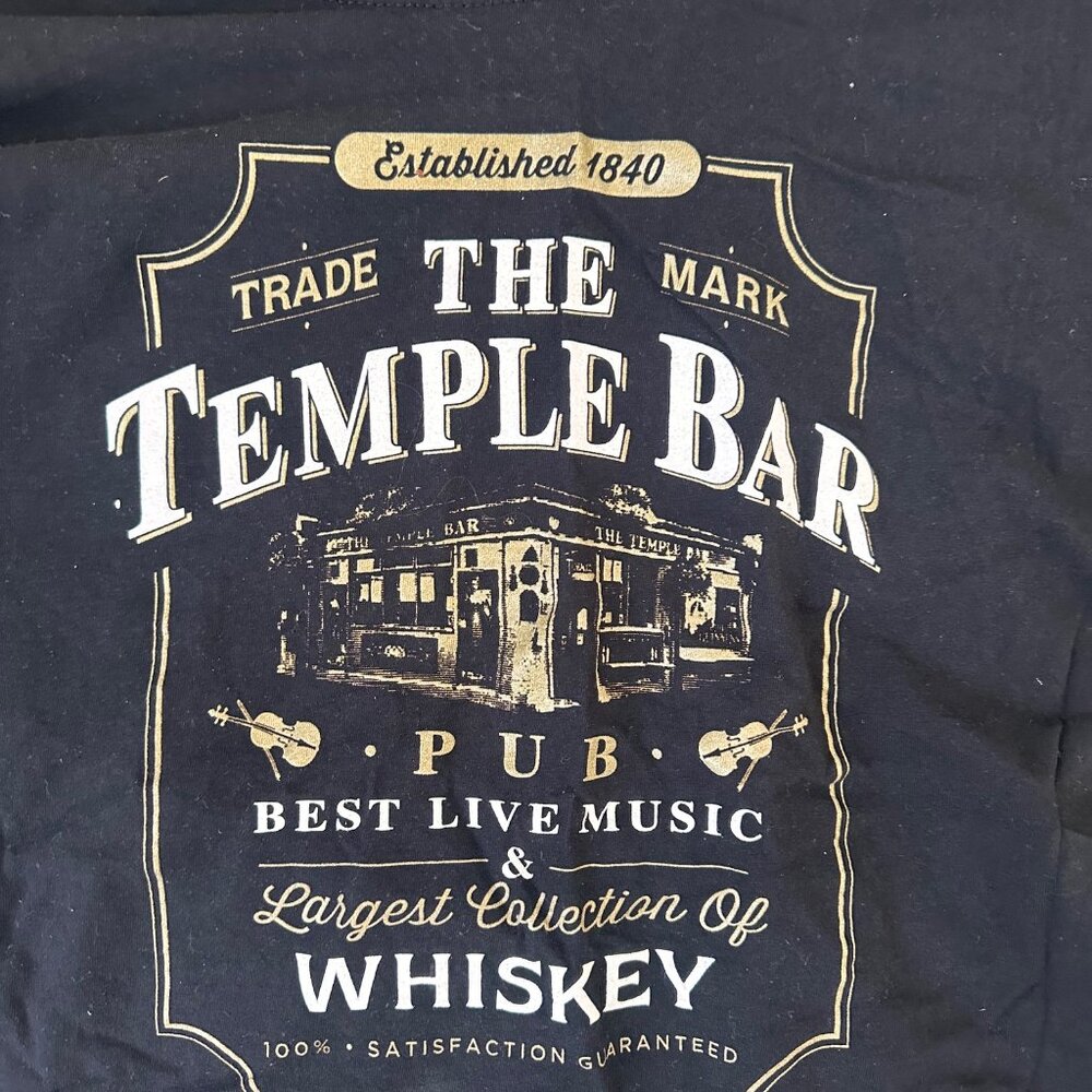 Original Famous Temple Bar T shirt from Ireland, Black, XL - Picture 2 of 4